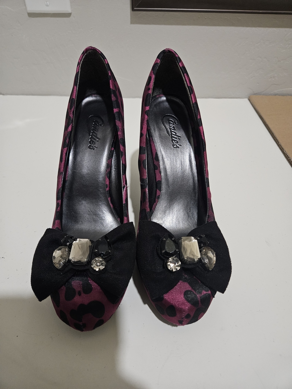 Candie's Magenta Leopard-Print Bow Gem Pumps